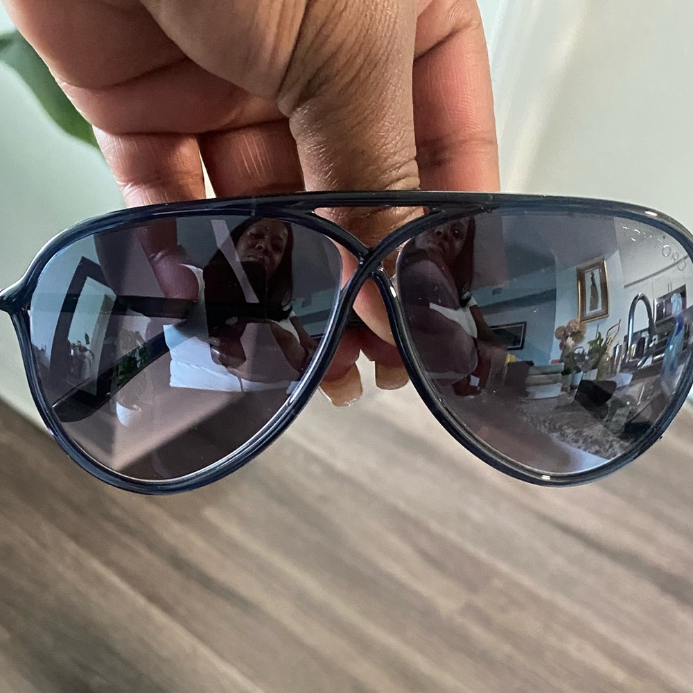*NWOT* Tom Ford Maximillion Sunglasses, Navy Blue. Unisex